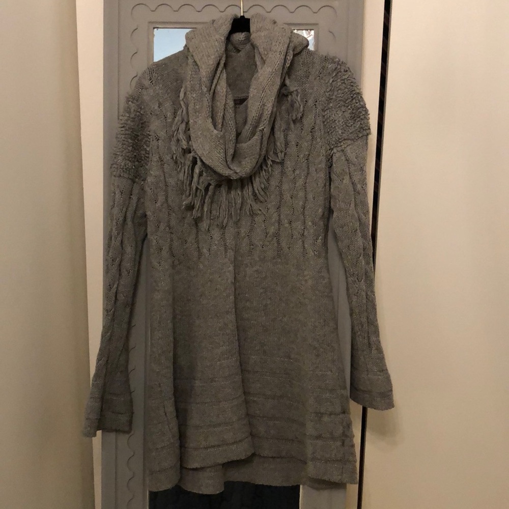 Heather B Light Gray Sweater Size Large